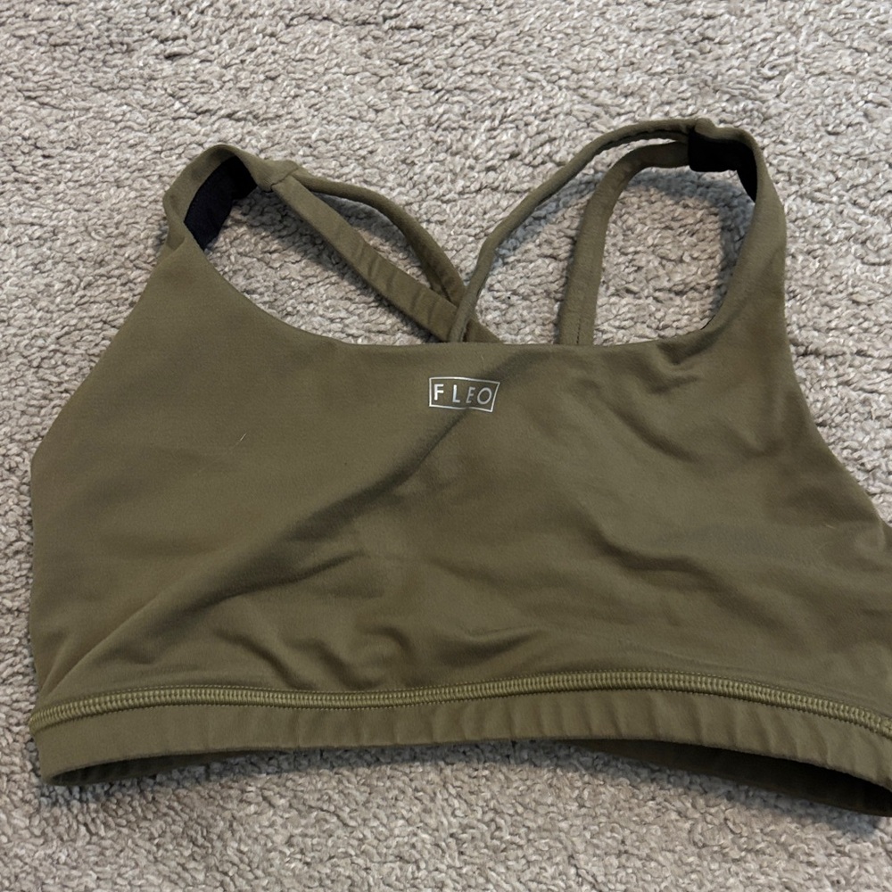 Fleo Khaki Green Cross-Back Sports Bra